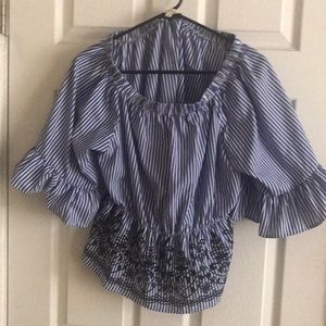 Off shoulder bell sleeve